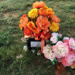 Skyland Florist & Gifts - The beautiful fall arrangement made for my parents where I couldn't see the squirrel.