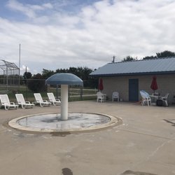 Runaway Bay City Pool - Mushroom for littles