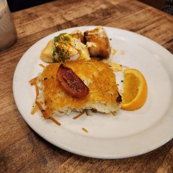 Jam Cafe on Beatty - Pork belly Benny - Breakfast & Brunch Near Me - Vancouver, British Columbia
