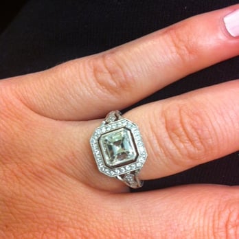 SN Queens Jewelry - Engagement ring designed with the help of SN Queens - Jewelry Near Me - Los Angeles, California SN Queens Jewelry - Engagement ring designed with the help of SN Queens - Jewelry Near Me - Los Angeles, California