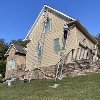 Perez Painting Services - Painting at great heights. - Painters Near Me - Morganton, North Carolina Perez Painting Services - Painting at great heights. - Painters Near Me - Morganton, North Carolina