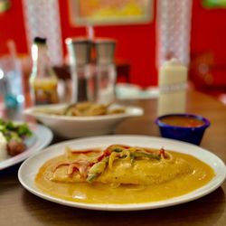 Rancho Latino - Fish fillet in coconut milk