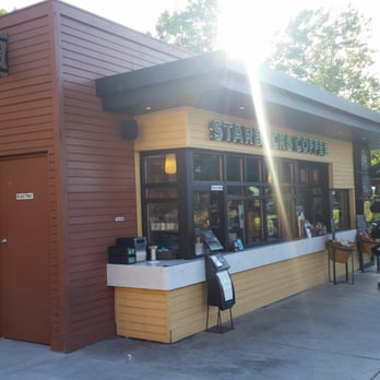 Vacaville Premium Outlets - Loved how this Starbucks was separated and off to the side in the outlet...  it makes for a nice quiet place to sit and enjoy the weather - Shopping Centers Near Me - Vacaville, California