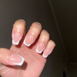 Nini Nails & Bar