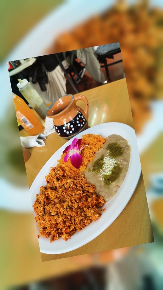 Mi Lindo Oaxaca — Mexican restaurant in Baldwin Park