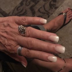 Kimmy's Nail Salon - Horrible nails