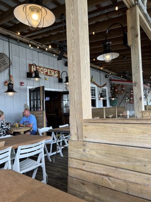 Hooper's Crab House by null