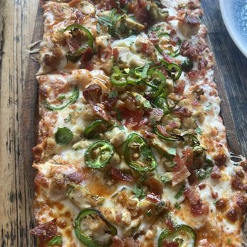 Blackwall Hitch - Hot Italian pizza - Seafood Near Me - Alexandria, Virginia