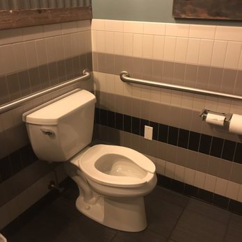 Double B's BBQ - Men's restroom - Barbeque Near Me - West Allis, Wisconsin