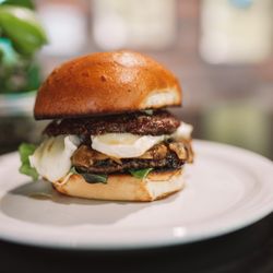 MoJo's Local Tap & Kitchen - Just one of our delicious GastroPub delights!