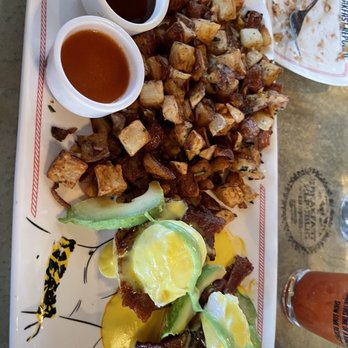 Breakfast Republic - California Eggs Benedict - Breakfast & Brunch Near Me - San Diego, California