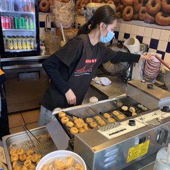 Trish's Mini Donuts - Here they come... tiny donut heaven!!! - Donuts Near Me - San Francisco, California Trish's Mini Donuts - Here they come... tiny donut heaven!!! - Donuts Near Me - San Francisco, California