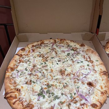 Tomato Pie Pizza Joint - Barbecue Bbq Chicken & Onion - Pizza Near Me - Silver Lake, California Tomato Pie Pizza Joint - Barbecue Bbq Chicken & Onion - Pizza Near Me - Silver Lake, California
