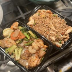 D21. Pad See Ew with Shrimp, D56. Pineapple Fried Rice with Chicken. Both DELICIOUS!