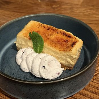 Trestles Restaurant - Crème brûlée cheesecake - quite yummy - New American Near Me - Capitola, California Trestles Restaurant - Crème brûlée cheesecake - quite yummy - New American Near Me - Capitola, California