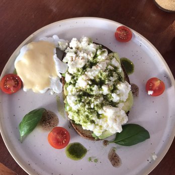 Twin Fin - Avocado toast - Bars Near Me - Lagos, 08