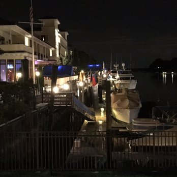 L'Escale - French Near Me - Greenwich, Connecticut