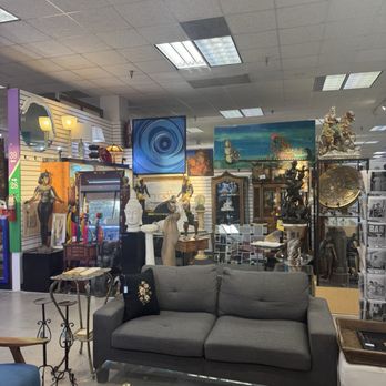 Hillsboro Antique Mall - Antiques Near Me - Margate, Florida