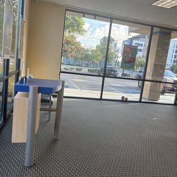 Moneytree - Lobby area nice and organized - Check Cashing/Pay-day Loans Near Me - San Diego, California Moneytree - Lobby area nice and organized - Check Cashing/Pay-day Loans Near Me - San Diego, California