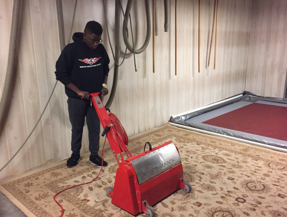 THE VILLAGE CLEANER Carpet Cleaning 1424 Guildford Dr, Bourbonnais
