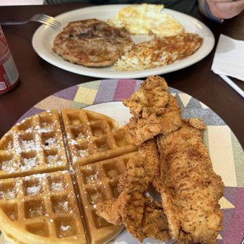The Hut Diner - Sandwiches Near Me - San Antonio, Texas The Hut Diner - Sandwiches Near Me - San Antonio, Texas