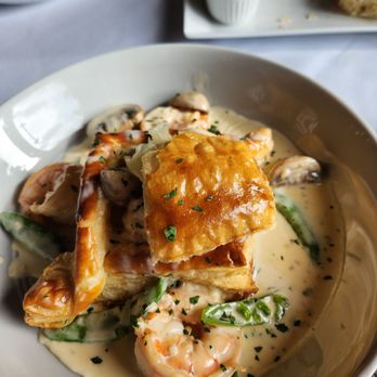 La Sen Bistro - Shrimp puff pastry - French Near Me - Walnut Creek, California La Sen Bistro - Shrimp puff pastry - French Near Me - Walnut Creek, California