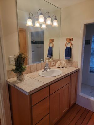 Angell & Co Realty Group