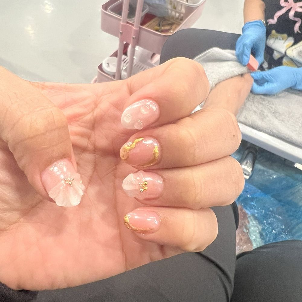 Nails Tech Spa - Seashells and gold acrylics and getting a pedicure - Nail Salons Near Me - Woodland, California