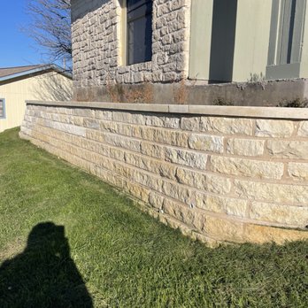 Robert's Quality Stone - Limestone wall planter! - Masonry/Concrete Near Me Robert's Quality Stone - Limestone wall planter! - Masonry/Concrete Near Me