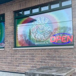 Reef Records - Lakemoor - Exterior