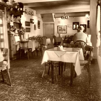 Three Roofs Cafe - Cafes Near Me - Hope Valley, DBY Three Roofs Cafe - Cafes Near Me - Hope Valley, DBY