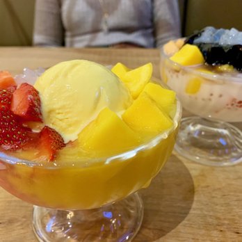 Mango Mango Dessert - Strawberry Mango Juice, Sago, and Lychee Jelly with Mango Ice Cream (left); Snow White Mixed Fresh Fruit with Sago and Grass Jelly (right) - Desserts Near Me - Philadelphia, Pennsylvania Mango Mango Dessert - Strawberry Mango Juice, Sago, and Lychee Jelly with Mango Ice Cream (left); Snow White Mixed Fresh Fruit with Sago and Grass Jelly (right) - Desserts Near Me - Philadelphia, Pennsylvania