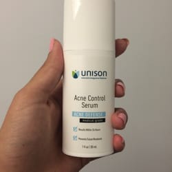 Shahram Jacobs, MD - This acne serum helped clear up any blemishes and flare ups I had, amazing product that I've recommended to my friends