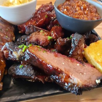 Smuggler's North Shore - Brisket - Bars Near Me - Newaygo, Michigan Smuggler's North Shore - Brisket - Bars Near Me - Newaygo, Michigan