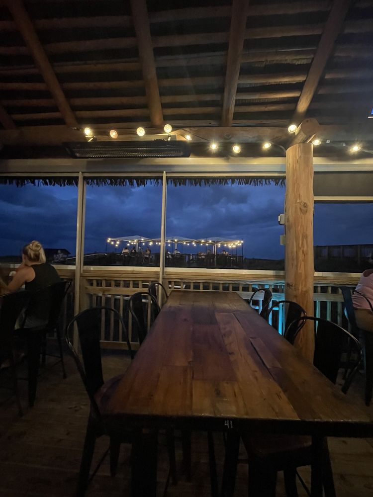 Beachcombers Tiki Hut