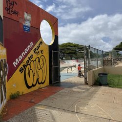 Manana Skate Park - Bike riding at the skate park for son son