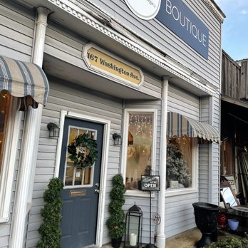Embolden Boutique by Kind & Caring - Women's Clothing Near Me - Billings, Missouri Embolden Boutique by Kind & Caring - Women's Clothing Near Me - Billings, Missouri