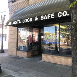 Almost feels like a storefront in NYC.