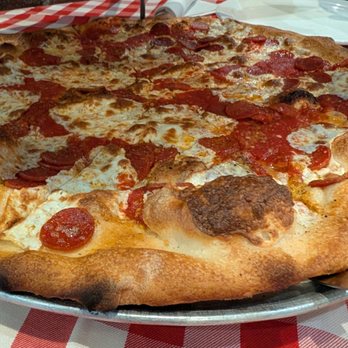Grimaldi's Pizzeria - Pepperoni Pizza - Pizza Near Me - Friendswood, Texas Grimaldi's Pizzeria - Pepperoni Pizza - Pizza Near Me - Friendswood, Texas
