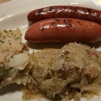 Laschet's Inn - German Near Me - Chicago, Illinois