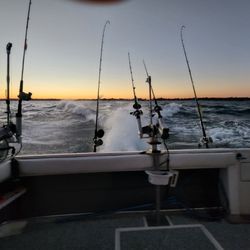 Big Bird Charters - Heading out before dawn.