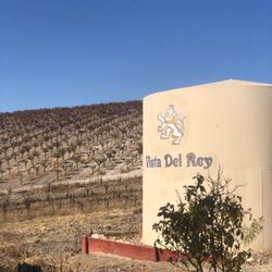 Vista Del Rey Vineyards - Vista Del Rey "silo" visible from rural road to know where to turn