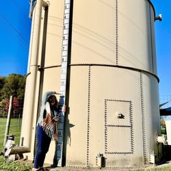 Sugarloaf Mountain Vineyard