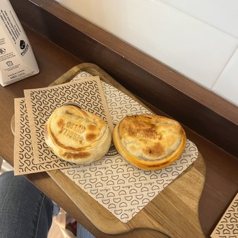 Malvón - Empanadas Near Me - Madrid, M