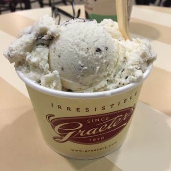 Graeter's Ice Cream - Mint chocolate chip in a cup - Ice Cream & Frozen Yogurt Near Me - Worthington, Ohio Graeter's Ice Cream - Mint chocolate chip in a cup - Ice Cream & Frozen Yogurt Near Me - Worthington, Ohio