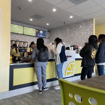 Happy Lemon - Waiting for order - Coffee & Tea Near Me - Fresno, California Happy Lemon - Waiting for order - Coffee & Tea Near Me - Fresno, California