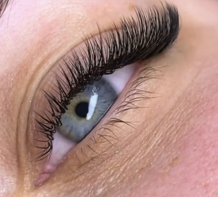Hybrid Lashes - Hybrid Lash Extensions Hybrid Lashes - Hybrid Lash Extensions
