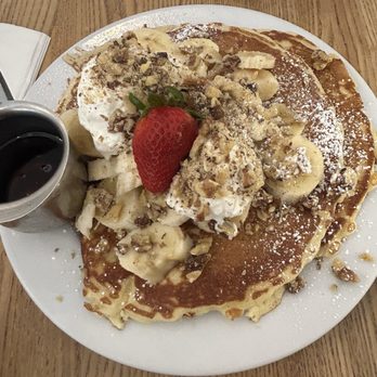 Jongewaard's Bake n Broil - Banana pancakes - American Near Me - Long Beach, California Jongewaard's Bake n Broil - Banana pancakes - American Near Me - Long Beach, California