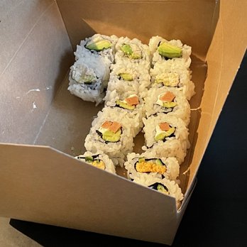Shizen - Philadelphia Roll Spicy Tofuna Roll California Roll - Sushi Bars Near Me - San Francisco, California Shizen - Philadelphia Roll Spicy Tofuna Roll California Roll - Sushi Bars Near Me - San Francisco, California