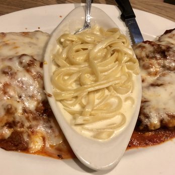 Cannataro's - Sampler plate with Lasagna, Fettuccini Alfredo & Chicken Parmesan - Italian Near Me - Chino, California